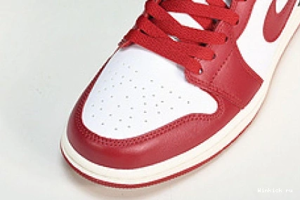 Low Reverse Black  Toe 1 Retro Jordan 0825